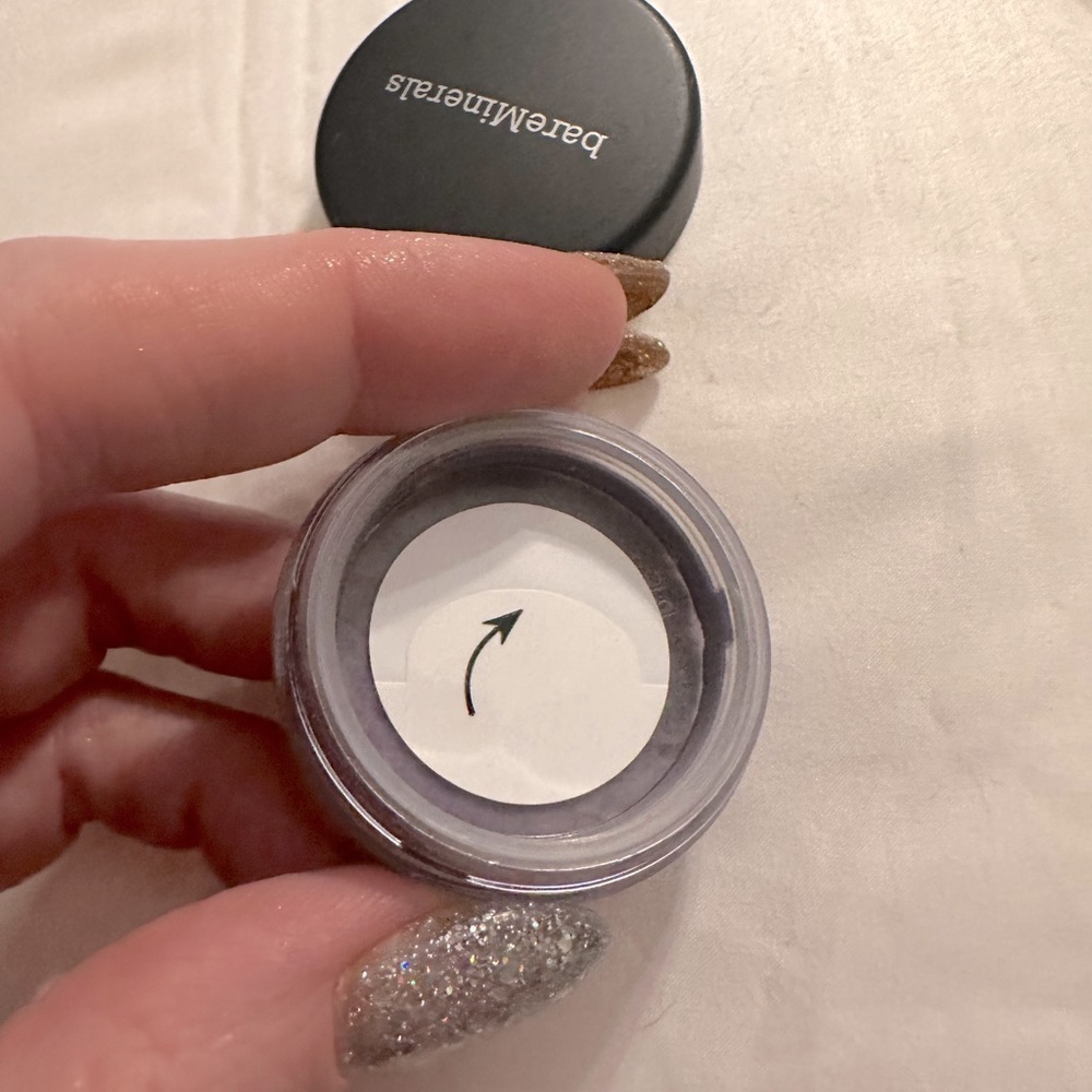 bareMinerals, MAY loose mineral eyeshadow, NWOB, RARE, .02 ounce - Picture 4 of 5
